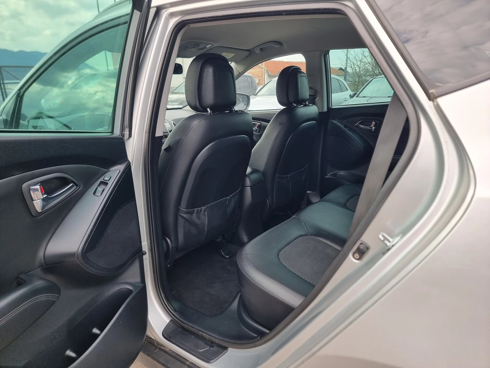 Hyundai IX35 1.7CRDI, снимка 11 - Автомобили и джипове - 53041662