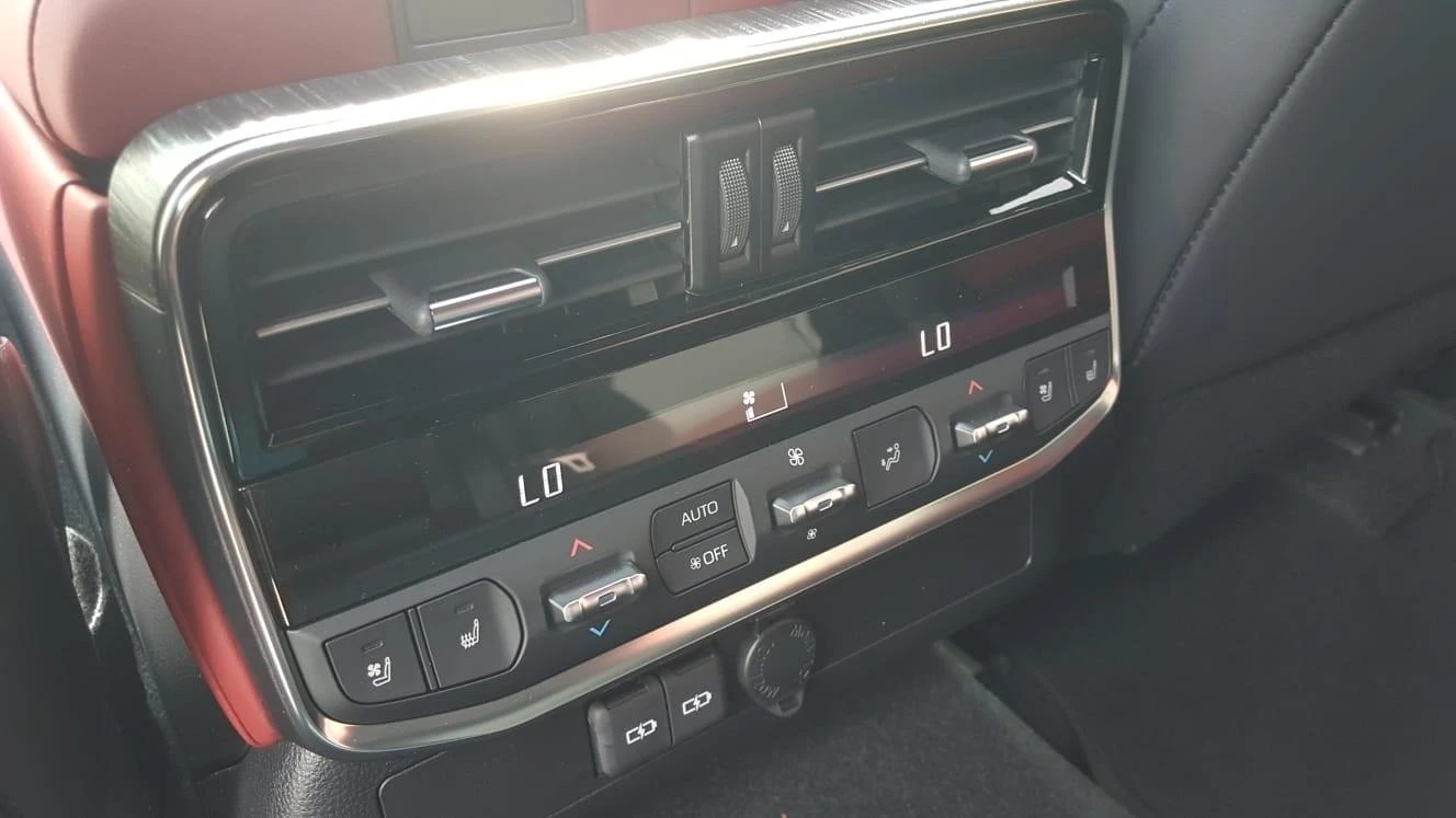Toyota Land cruiser 300/GR-SPORT/JBL/360/HEAD UP/ | Mobile.bg � ����������� 16