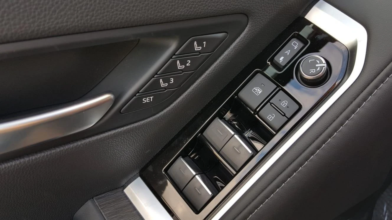 Toyota Land cruiser 300/GR-SPORT/JBL/360/HEAD UP/ - изображение 6