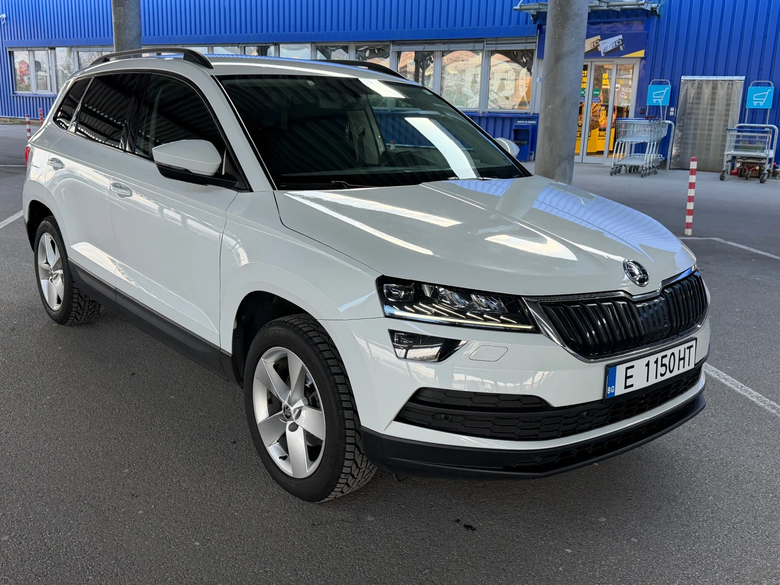 Skoda Karoq Обслужена! Всичко платено + каско!