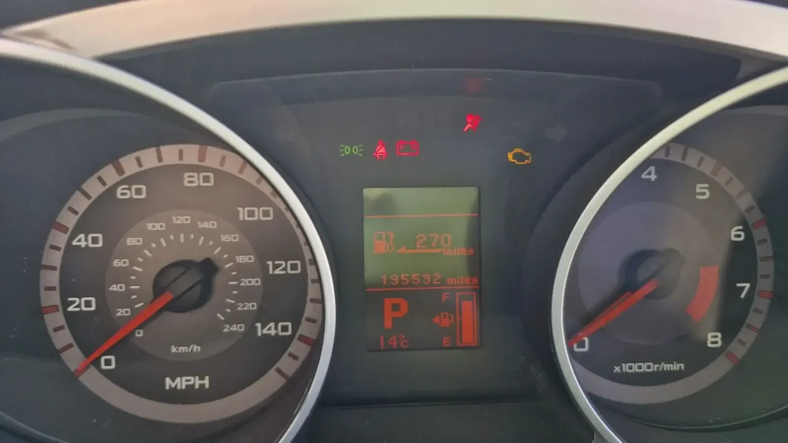 Mitsubishi Outlander 2.4 LPG, снимка 9 - Автомобили и джипове - 53965437