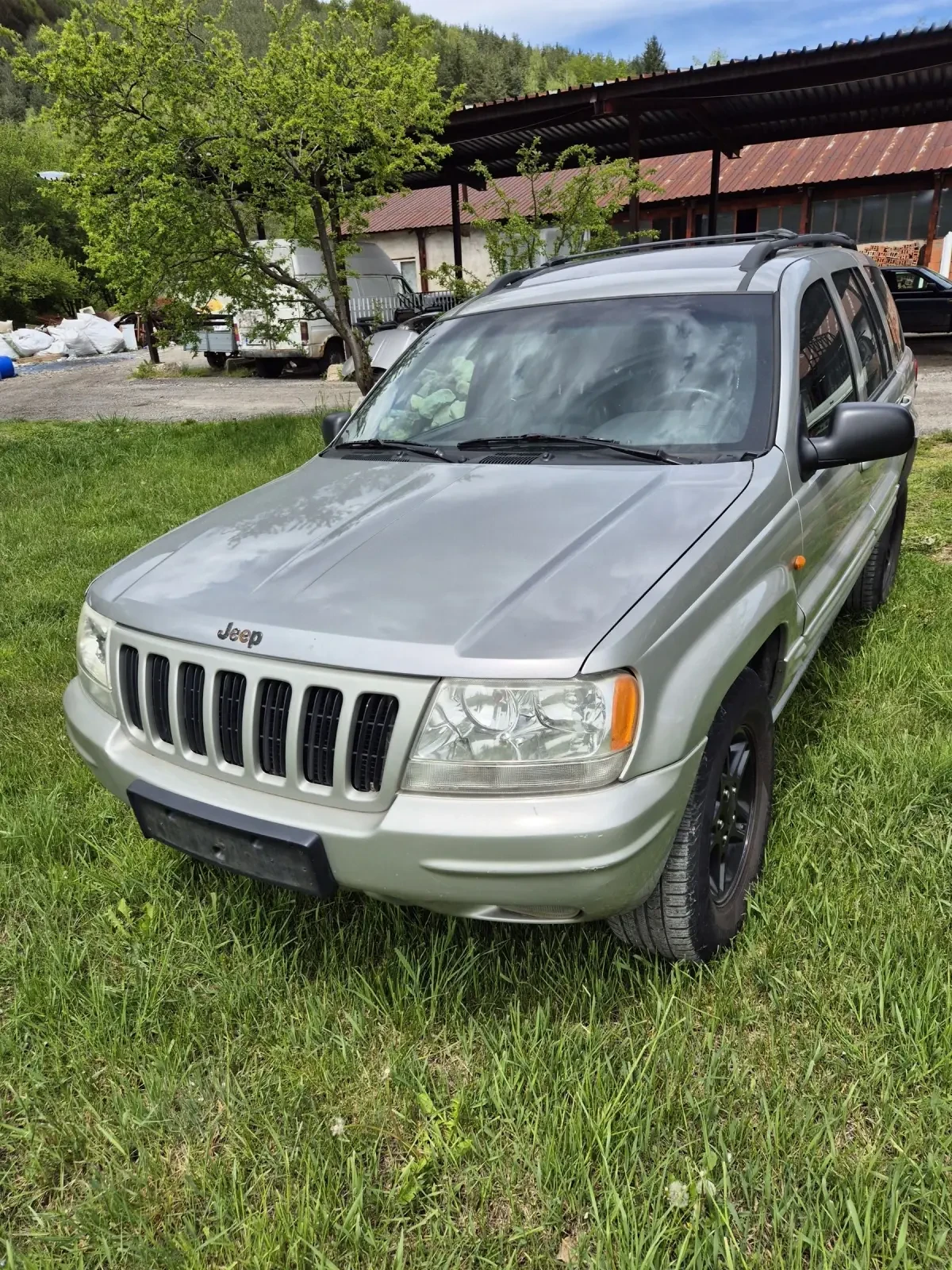 Jeep Grand cherokee 4.7 , снимка 2 - Автомобили и джипове - 54655164