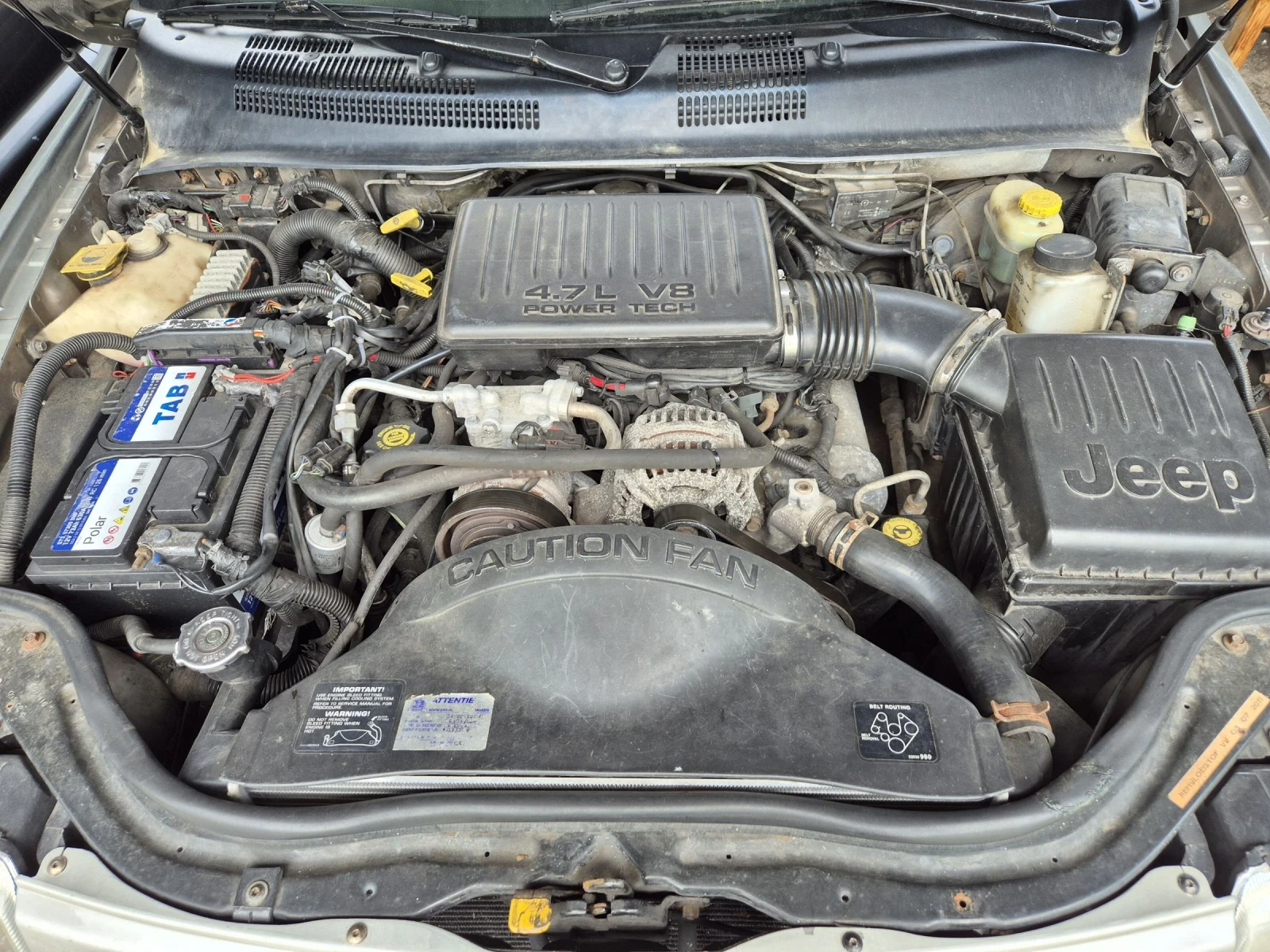 Jeep Grand cherokee 4.7 , снимка 11 - Автомобили и джипове - 54655164