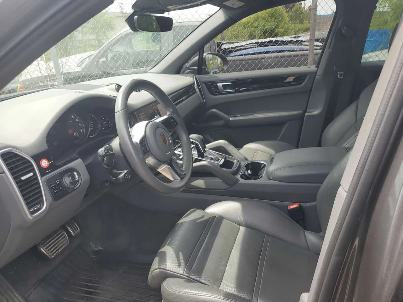 Porsche Cayenne S / 360 / MATRIX / BOSE / АВТОКРЕДИТ , снимка 5 - Автомобили и джипове - 54783019