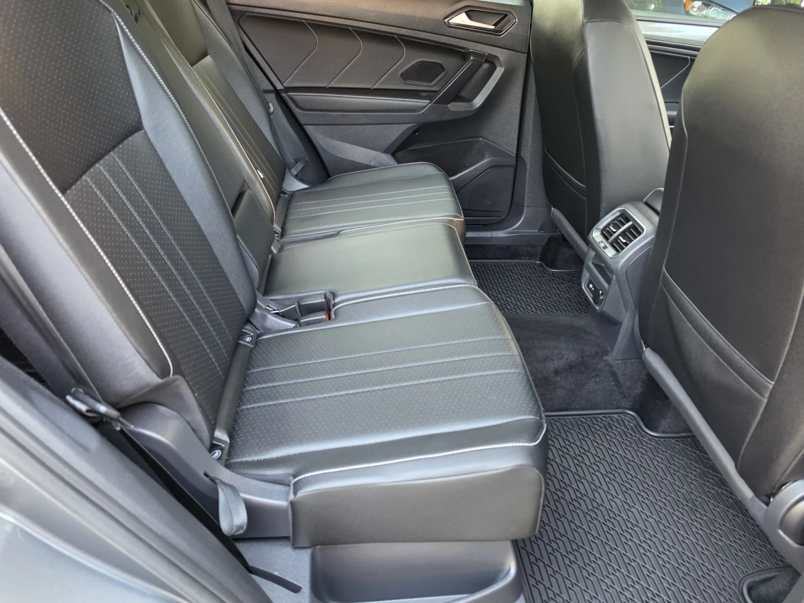 VW Tiguan 2.0TFSI 4MOTION* Allspace, снимка 15 - Автомобили и джипове - 55052115