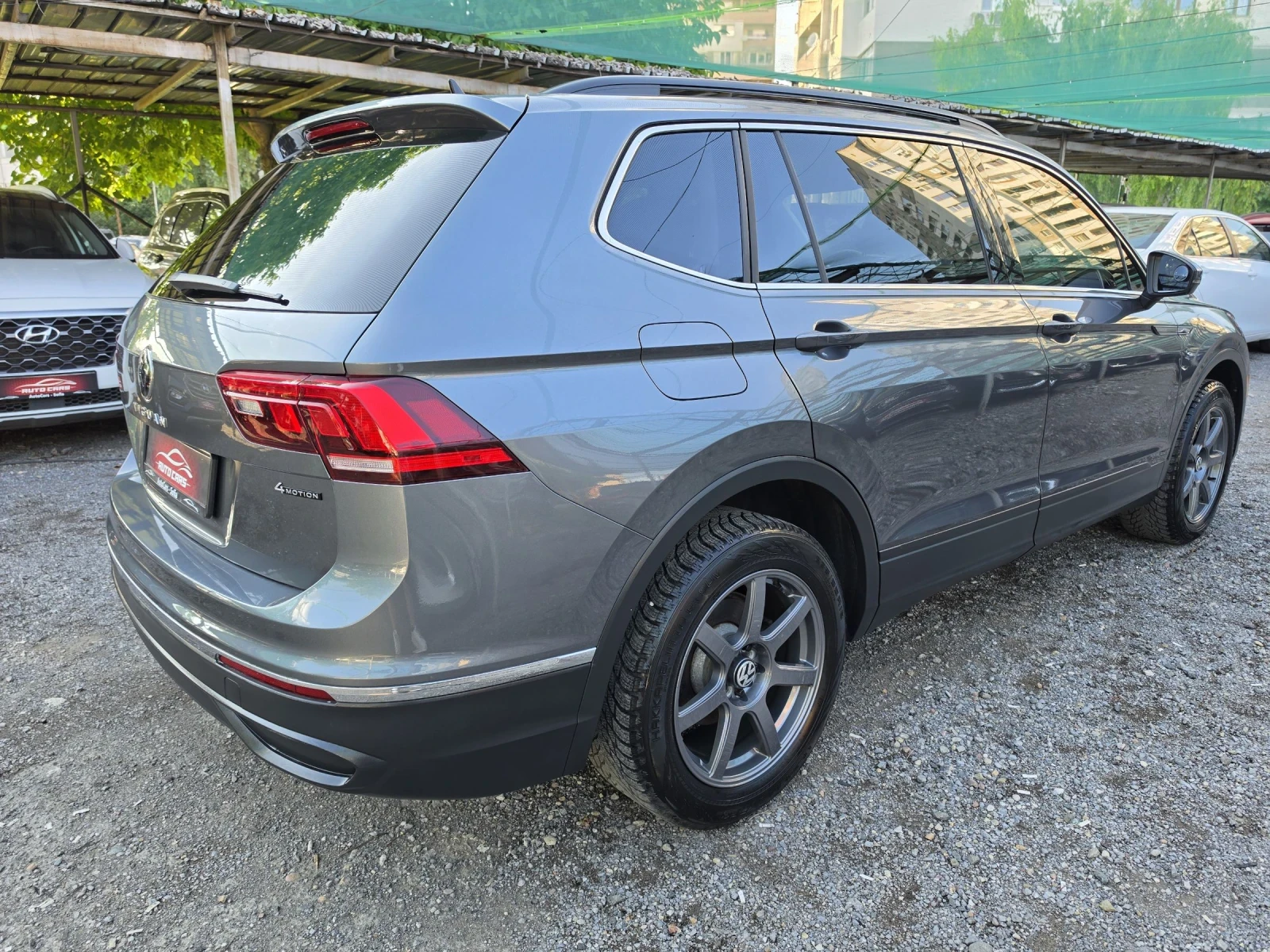 VW Tiguan 2.0TFSI 4MOTION* Allspace, снимка 6 - Автомобили и джипове - 55052115