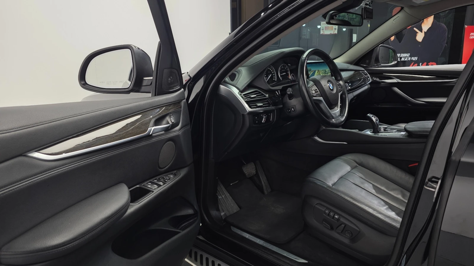 BMW X6, снимка 8 - Автомобили и джипове - 55610261