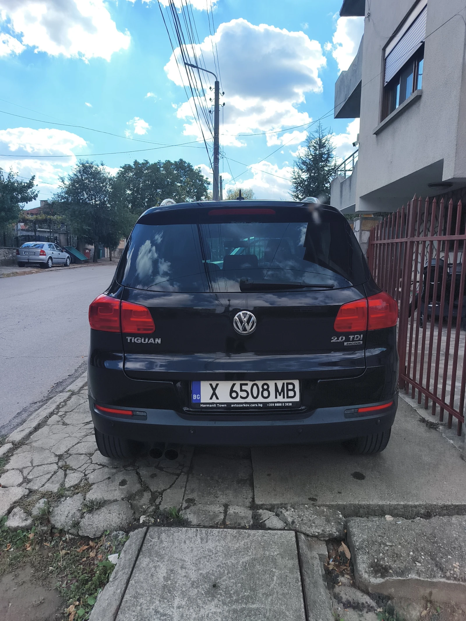 VW Tiguan Typ 5N, снимка 5 - Автомобили и джипове - 56553010