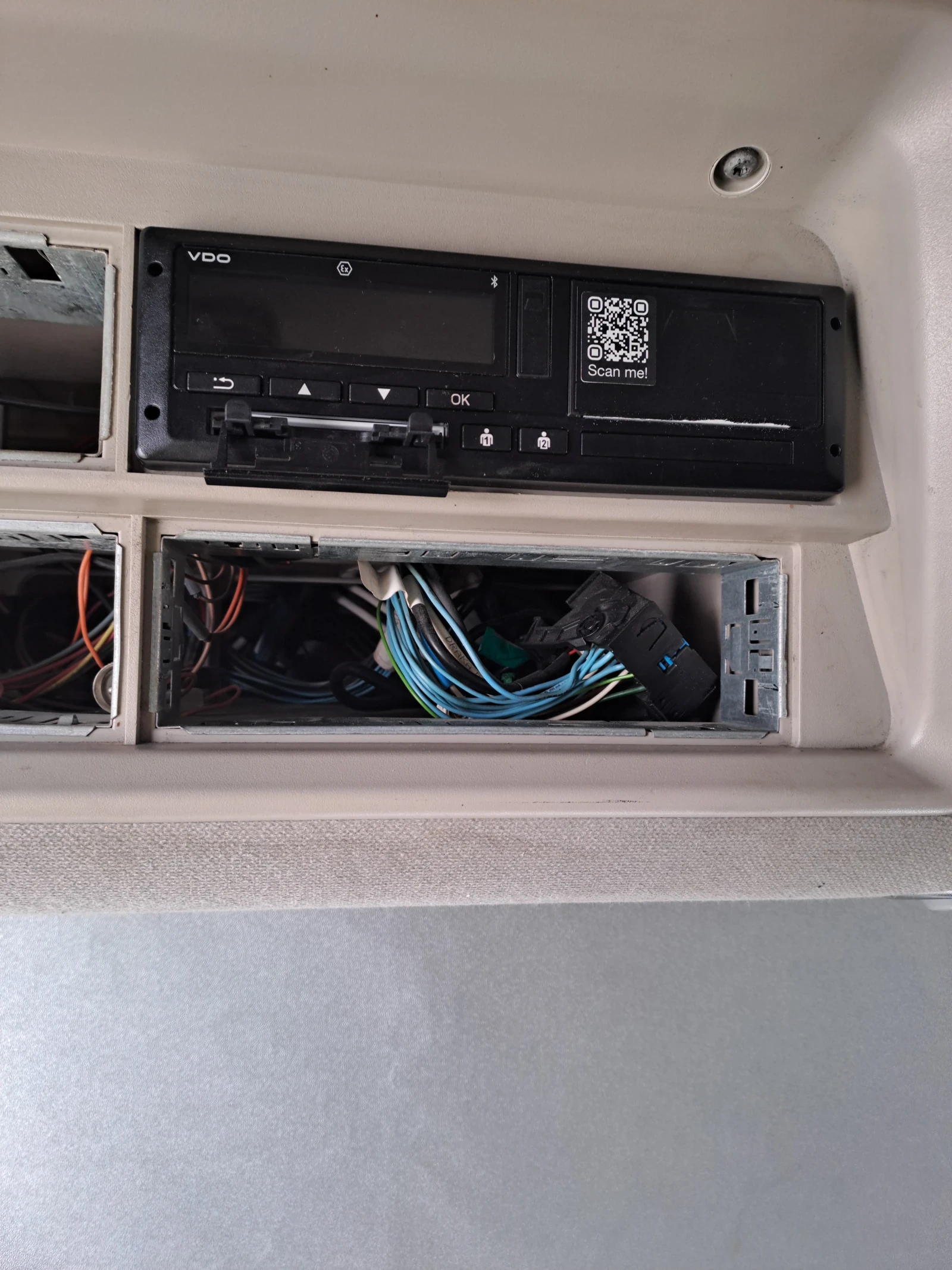 Iveco Stralis Влекач, снимка 14 - Камиони - 54243474