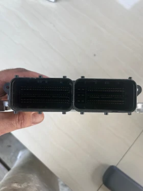 ECU Bosch EDC17C84 - 0 281 033 584, снимка 2