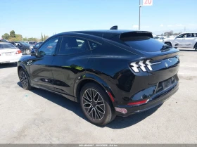 Ford Mustang Mach-E Premium, снимка 3