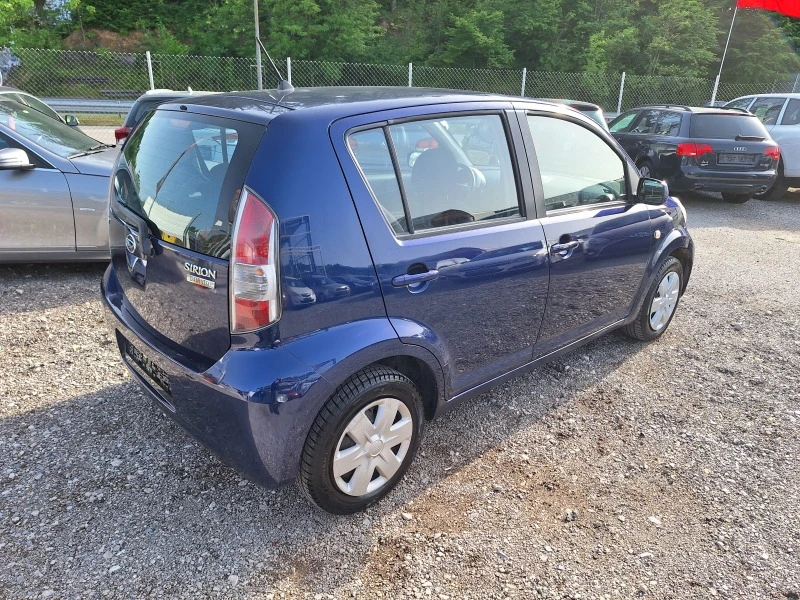 Daihatsu Sirion 1.0, снимка 9 - Автомобили и джипове - 45844198