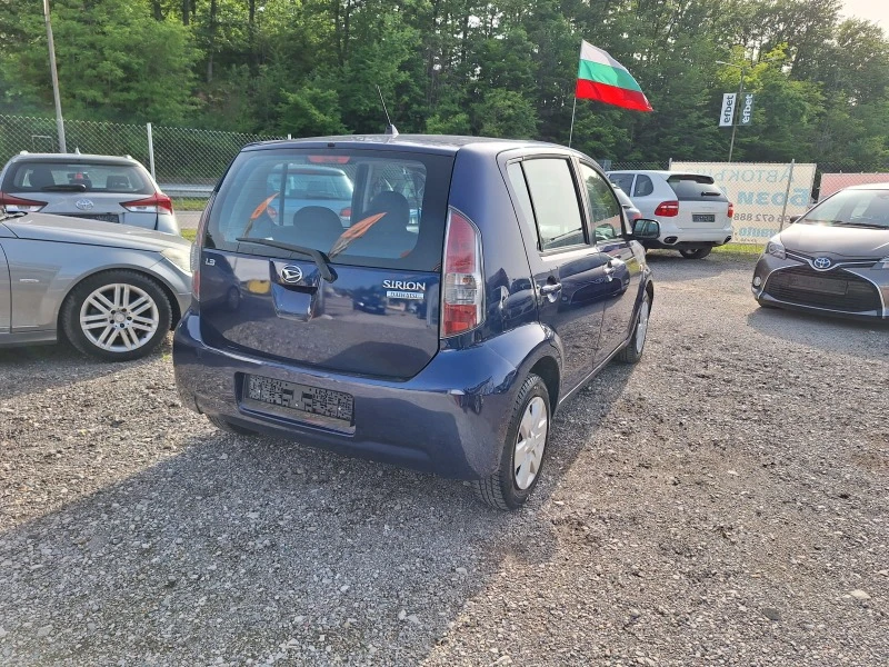 Daihatsu Sirion 1.0, снимка 8 - Автомобили и джипове - 45844198