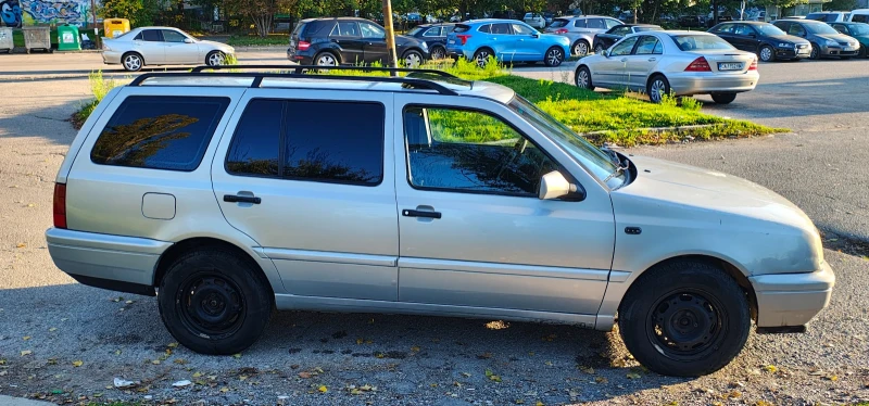 VW Golf 1.9 TDI 90к.с. Synchro 4x4 климатик , снимка 3 - Автомобили и джипове - 47597578