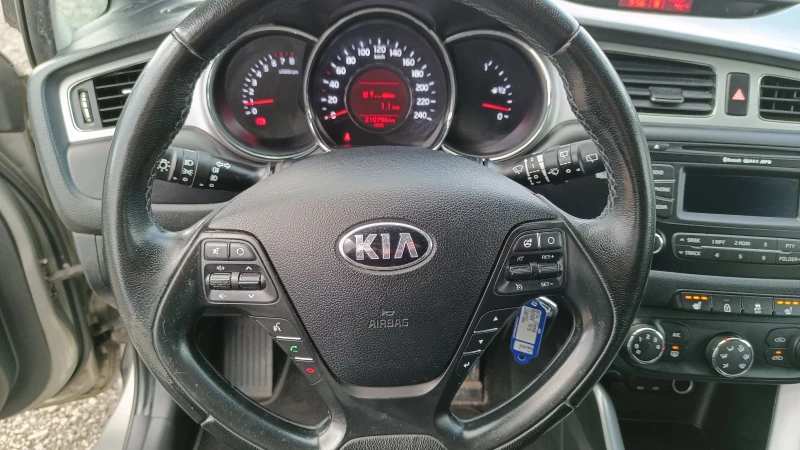 Kia Ceed 1.4, 99кс TUV FACE , снимка 12 - Автомобили и джипове - 48079812