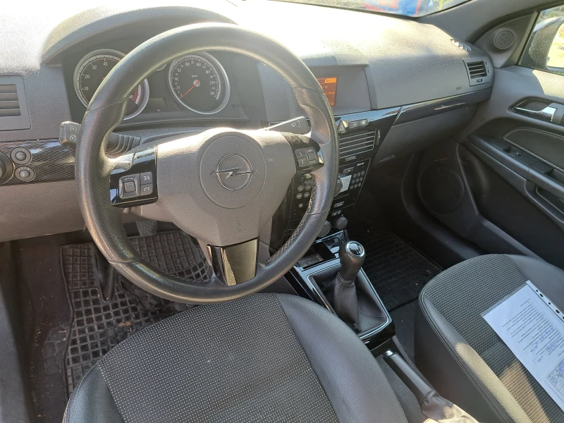 Opel Astra 1, 6 бензин 115коня  2011г.на части , снимка 6 - Автомобили и джипове - 48226378