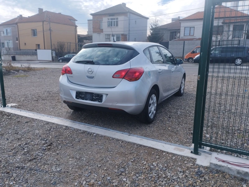 Opel Astra 1.4 ГАЗ/БЕНЗИН , снимка 4 - Автомобили и джипове - 48348373