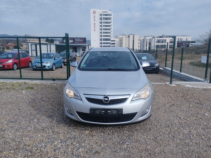 Opel Astra 1.4 ГАЗ/БЕНЗИН , снимка 2 - Автомобили и джипове - 48348373