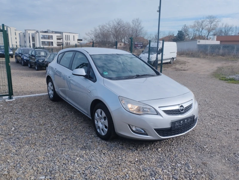 Opel Astra 1.4 ГАЗ/БЕНЗИН , снимка 3 - Автомобили и джипове - 48348373