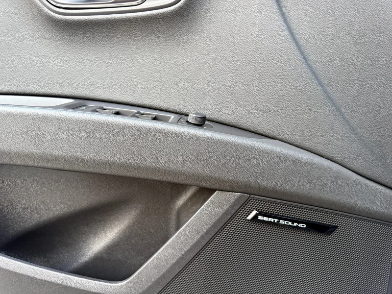 Seat Leon FR DSG PANO DISTRONIC NAVI PODGREV, снимка 12 - Автомобили и джипове - 50290858