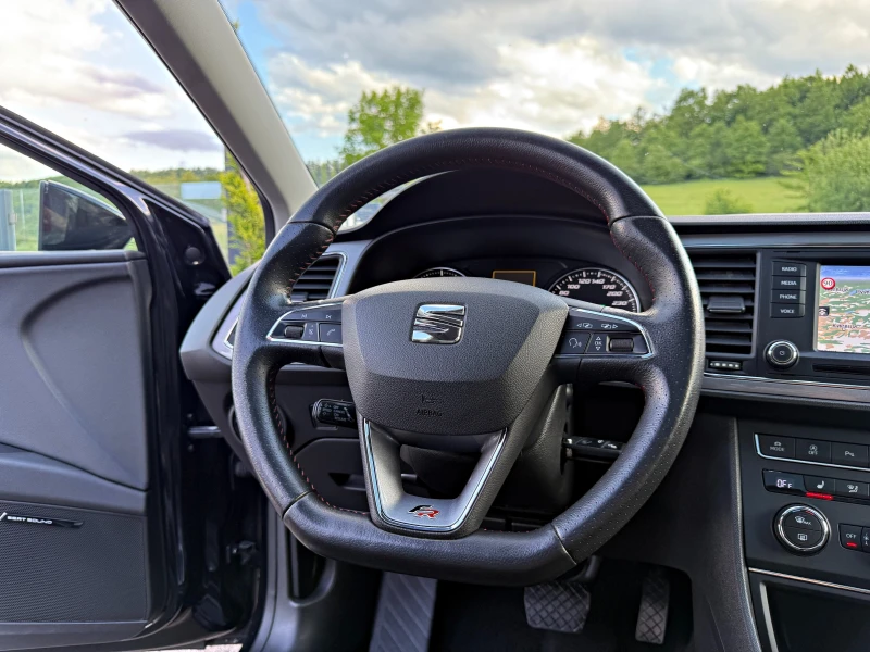 Seat Leon FR DSG PANO DISTRONIC NAVI PODGREV, снимка 8 - Автомобили и джипове - 50290858