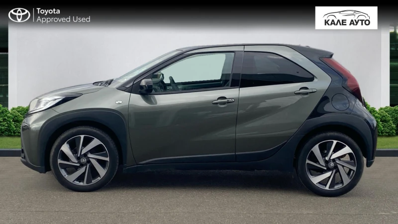 Toyota Aygo X Envy, AT, Bi-tone, снимка 3 - Автомобили и джипове - 52479233