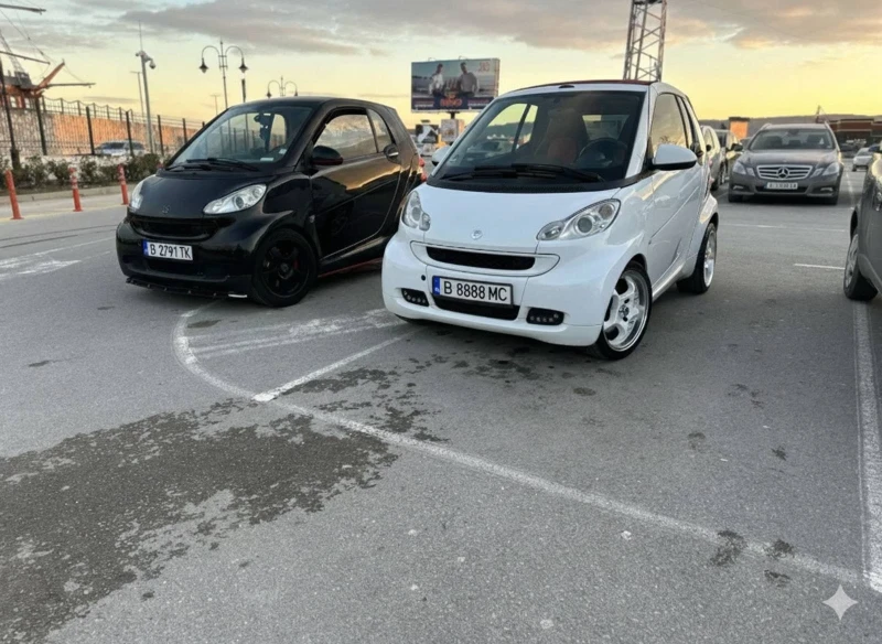 Smart Fortwo 1.0 i, снимка 7 - Автомобили и джипове - 52916358