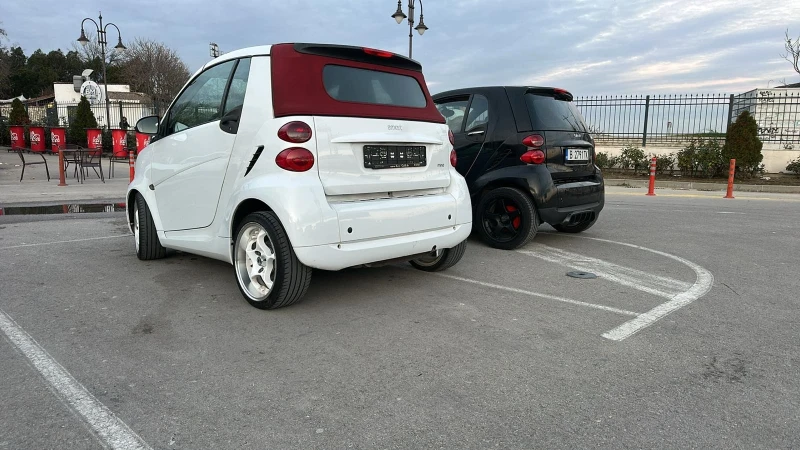 Smart Fortwo 1.0 i, снимка 8 - Автомобили и джипове - 52916358