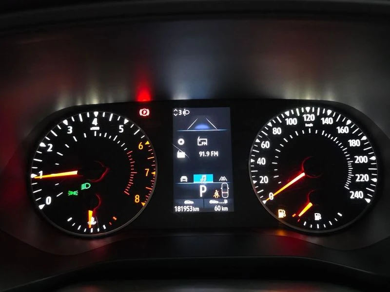 Renault Samsung SM3 1.3 H5H Automatic, снимка 10 - Автомобили и джипове - 55927204