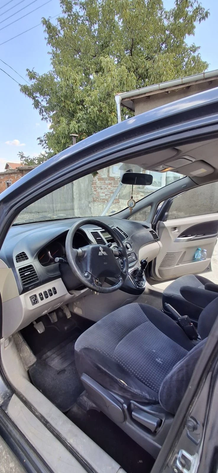 Mitsubishi Grandis, снимка 8 - Автомобили и джипове - 56017586