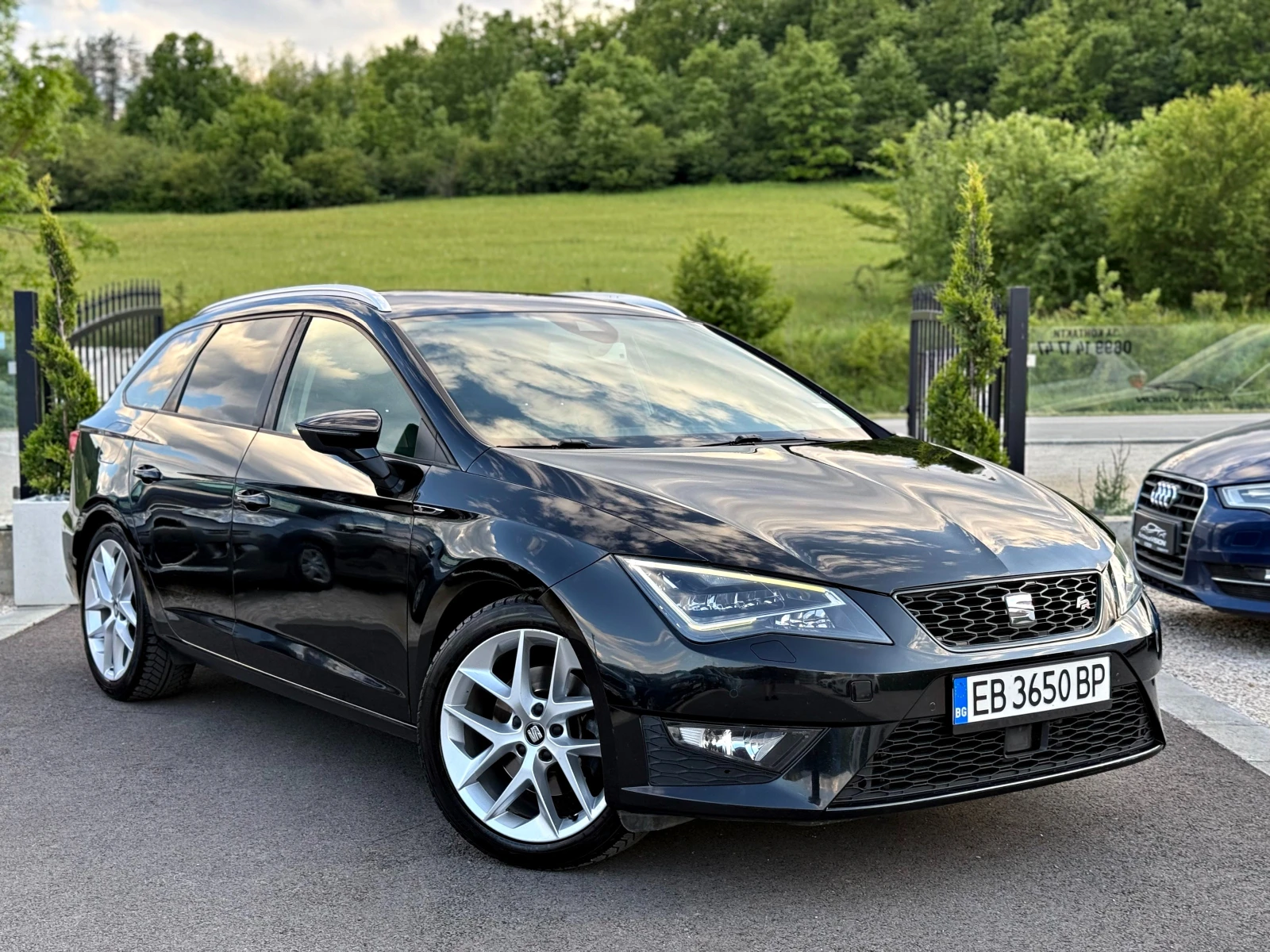 Seat Leon FR DSG PANO DISTRONIC NAVI PODGREV, снимка 1