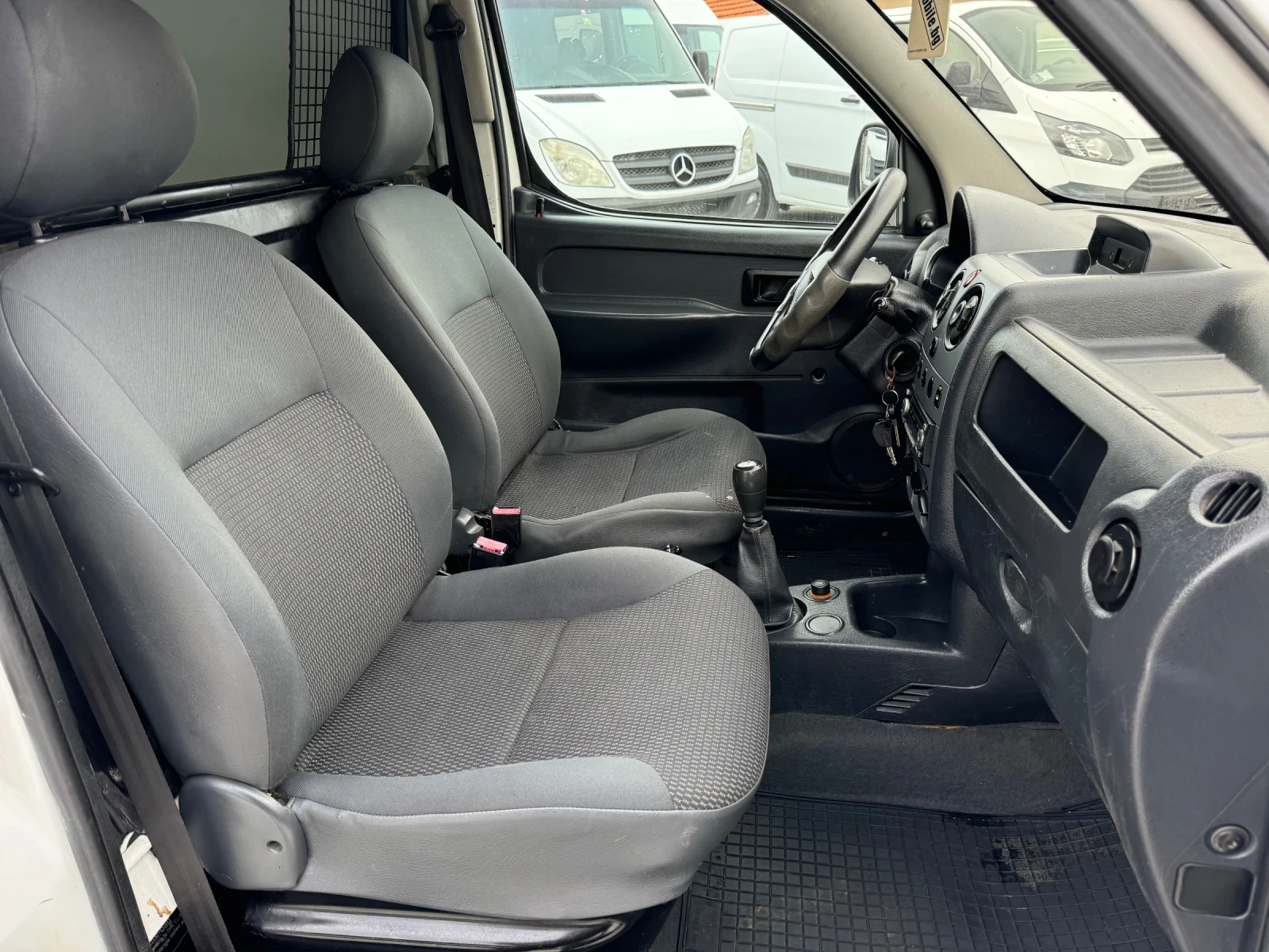 Citroen Berlingo 1.6HDI КЛИМАТИК | Mobile.bg — изображение 11