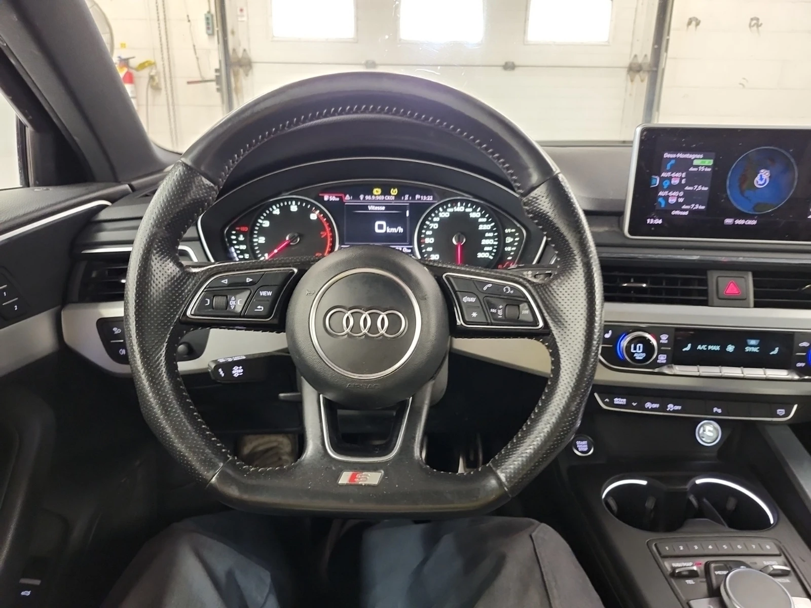 Audi A4 * PROGRESSIV * ПАМЕТ * CARFAX * ОПЦИЯ ЗА ФИНАНСИРА - изображение 9