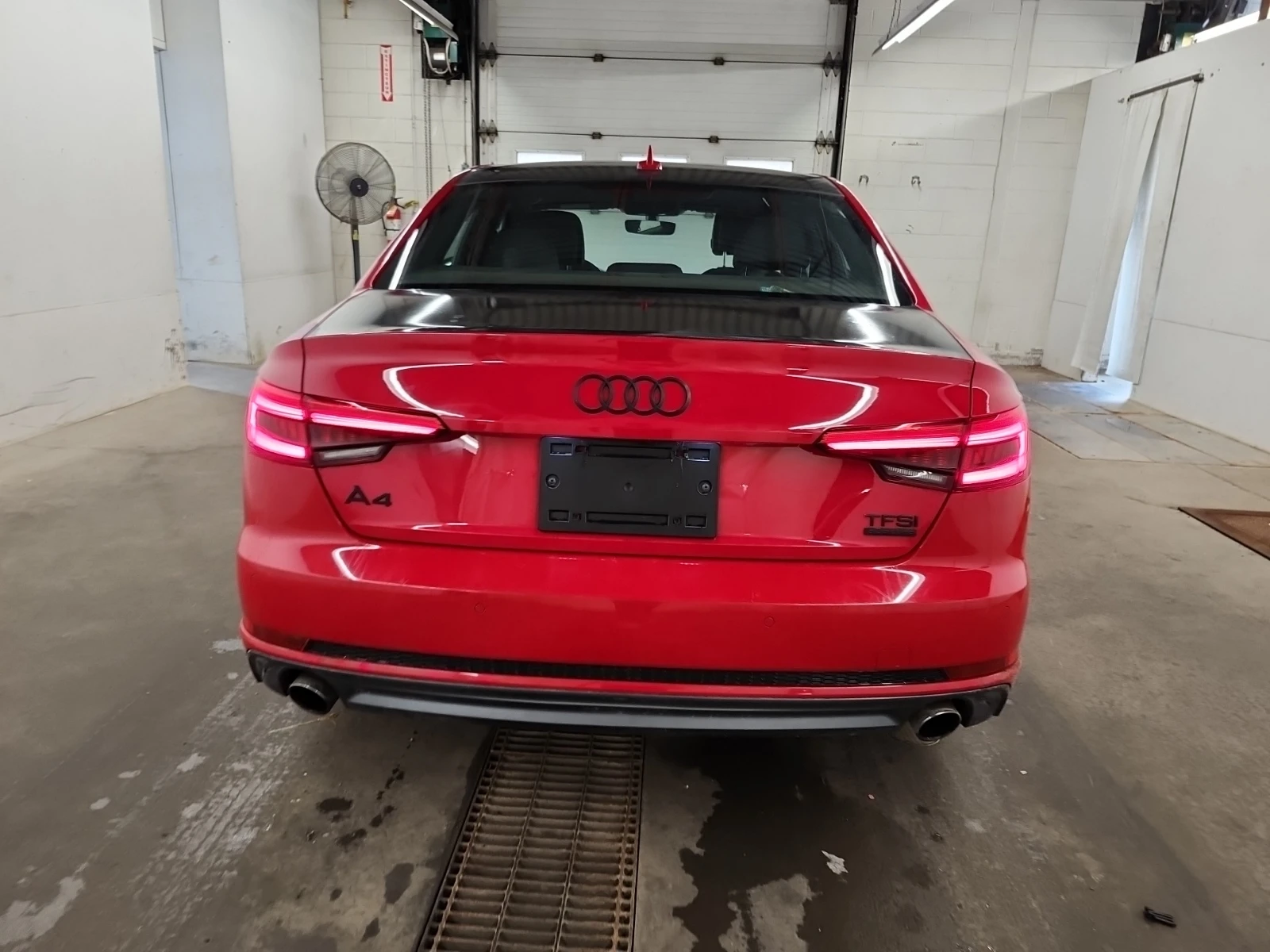 Audi A4 * PROGRESSIV * ПАМЕТ * CARFAX * ОПЦИЯ ЗА ФИНАНСИРА - изображение 5