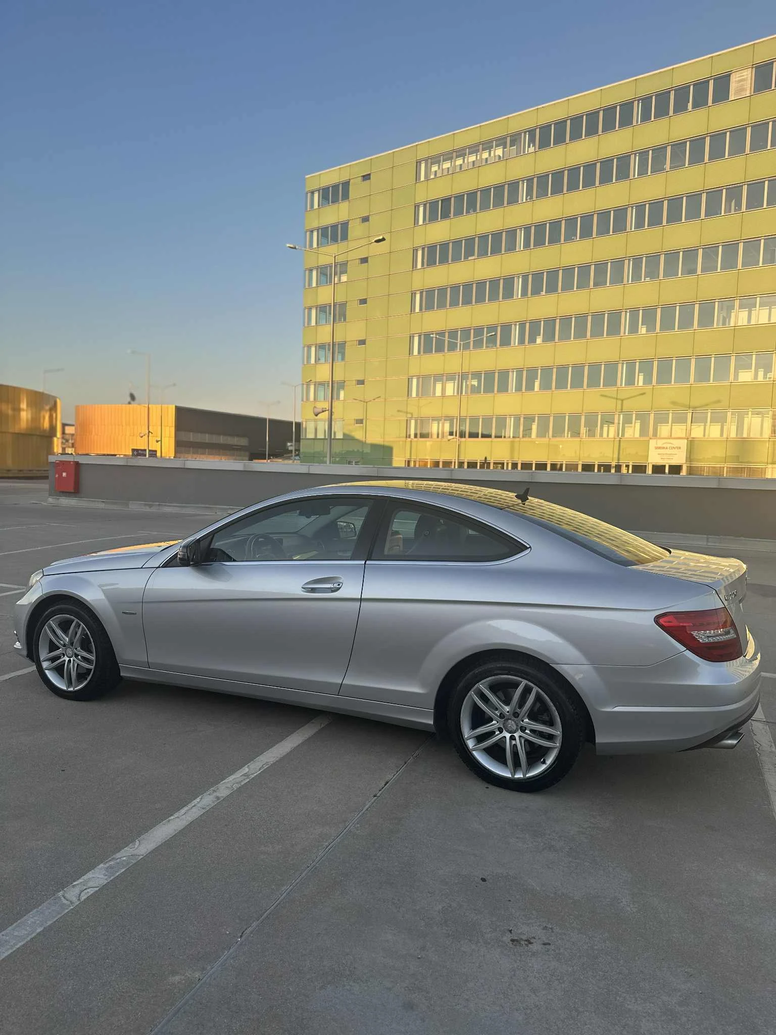 Mercedes-Benz C 220  - изображение 9