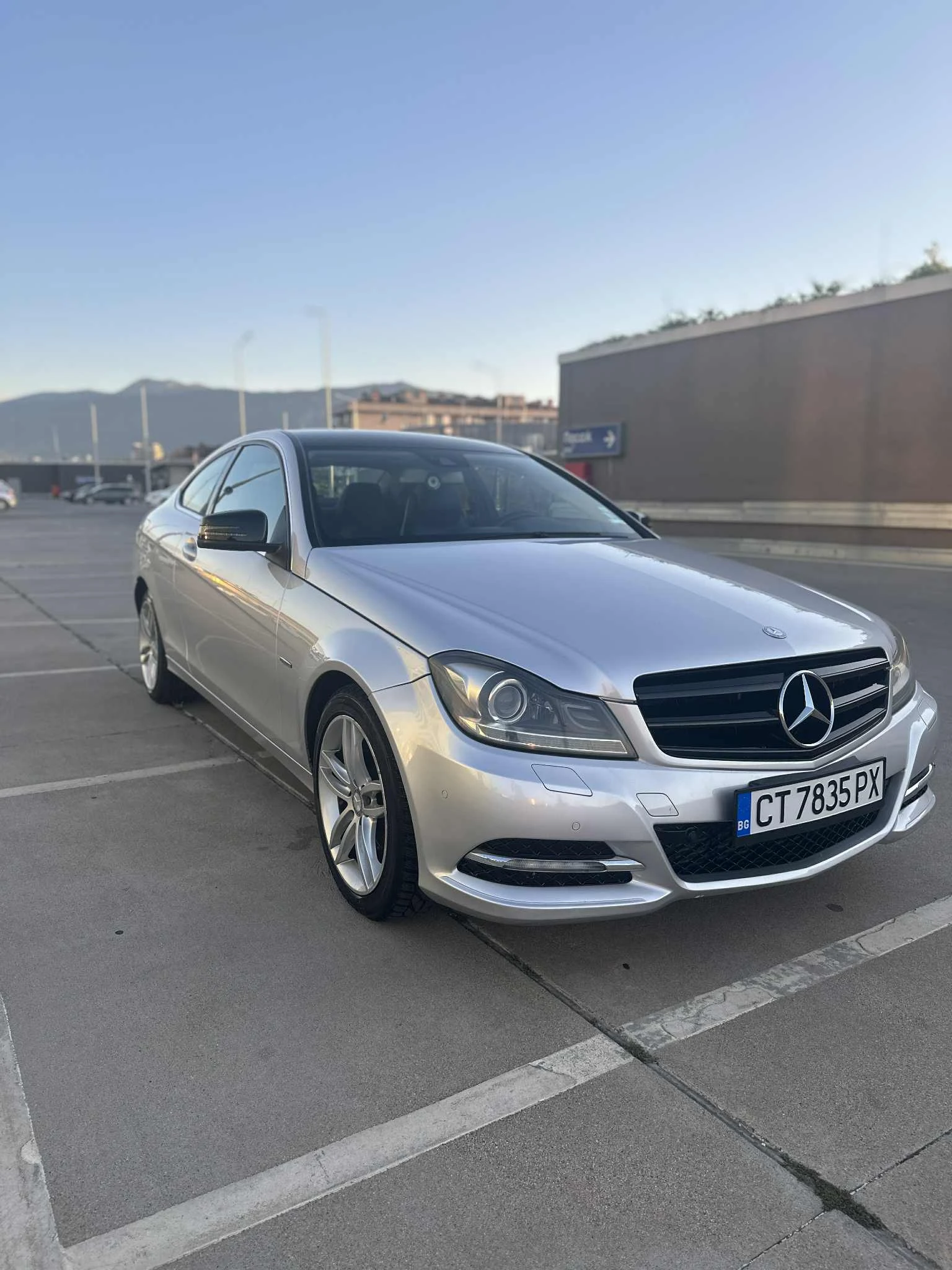 Mercedes-Benz C 220  - изображение 3