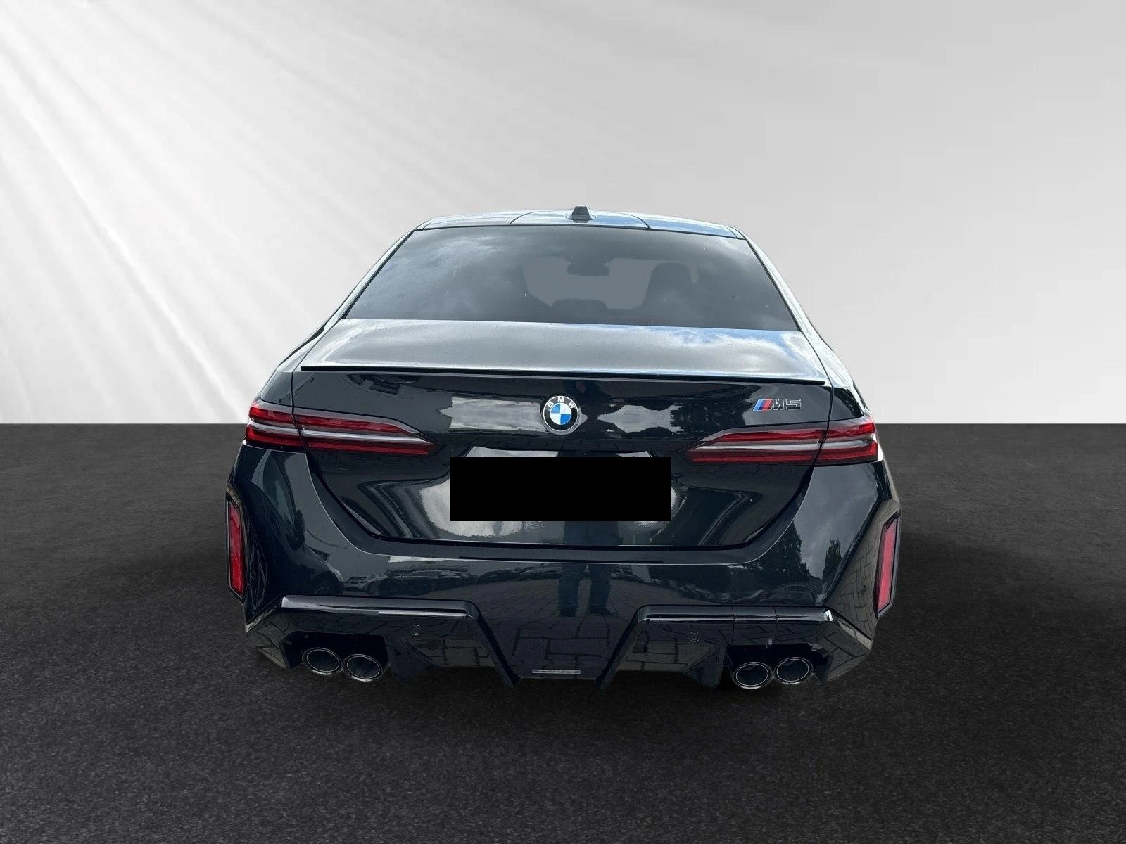 BMW M5 HYBRID CARBON B&W HEAD UP 360 ICONIC-GLOW PANO - изображение 7