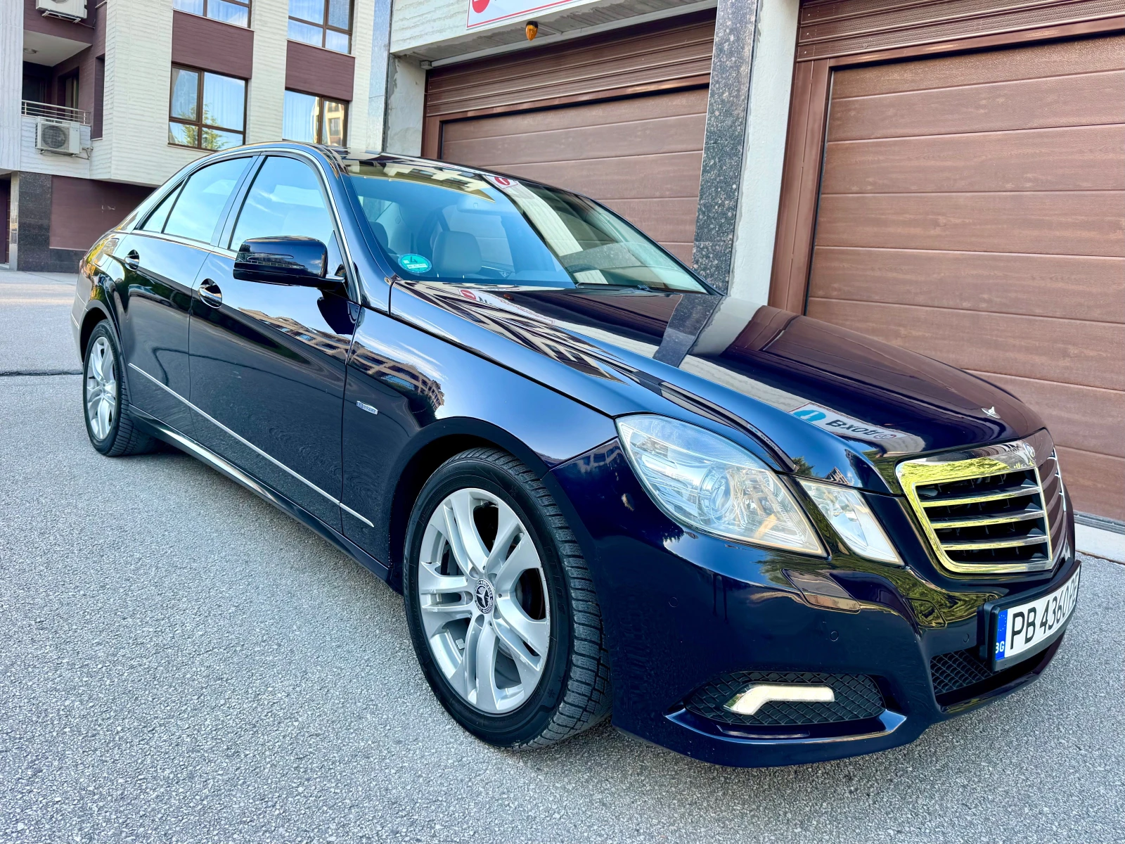 Mercedes-Benz E 350 CDI AVANTGARDE NAVI KOJA PARKTRONIK - изображение 3