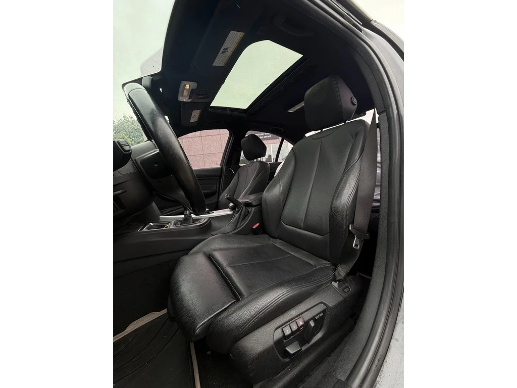 BMW 335 M ПАКЕТ * * ЗАДНО  * * CARFAX * * АВТО КРЕДИТ * *  - изображение 10