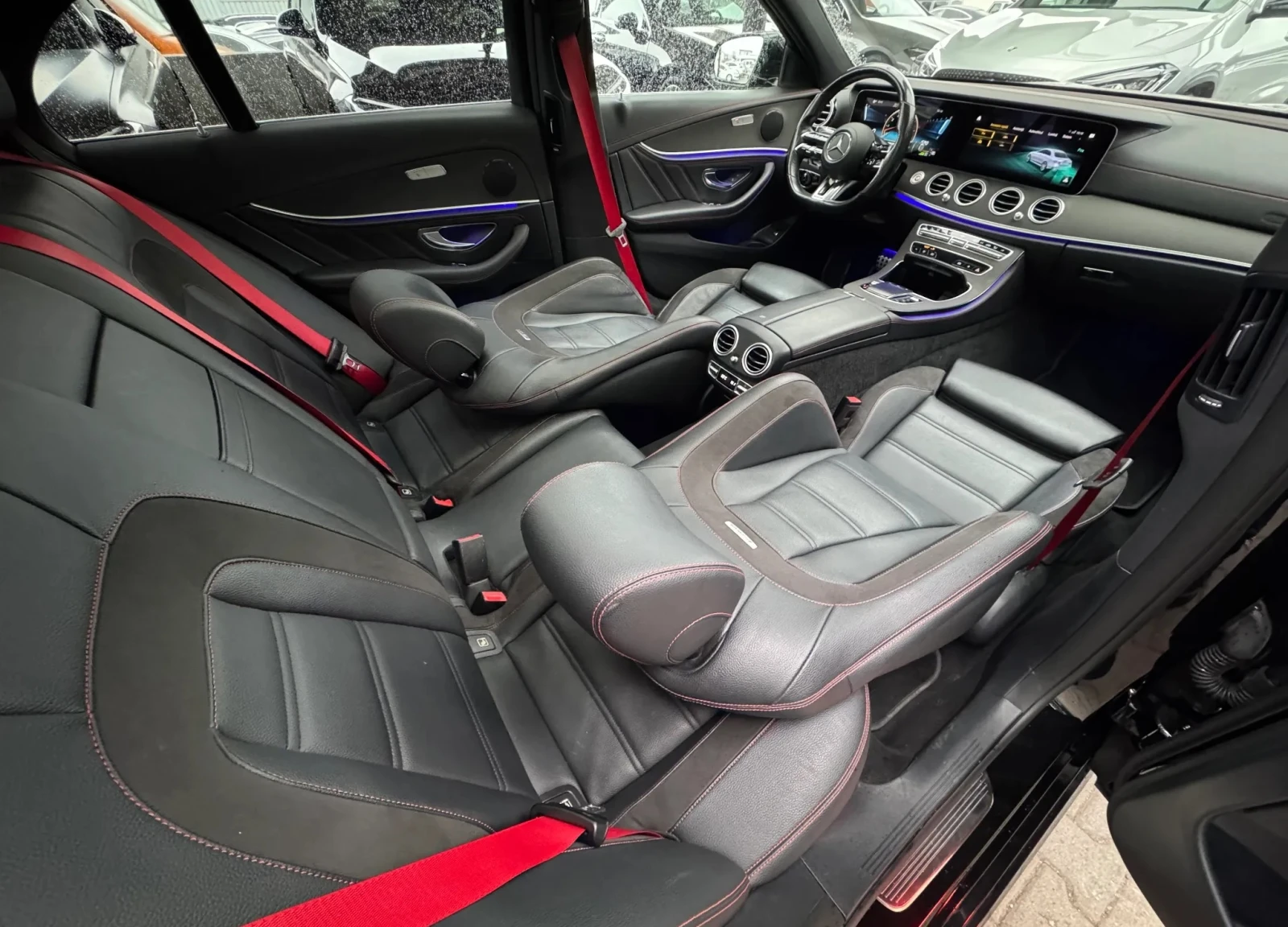 Mercedes-Benz E 53 AMG 4Matic+  - изображение 8