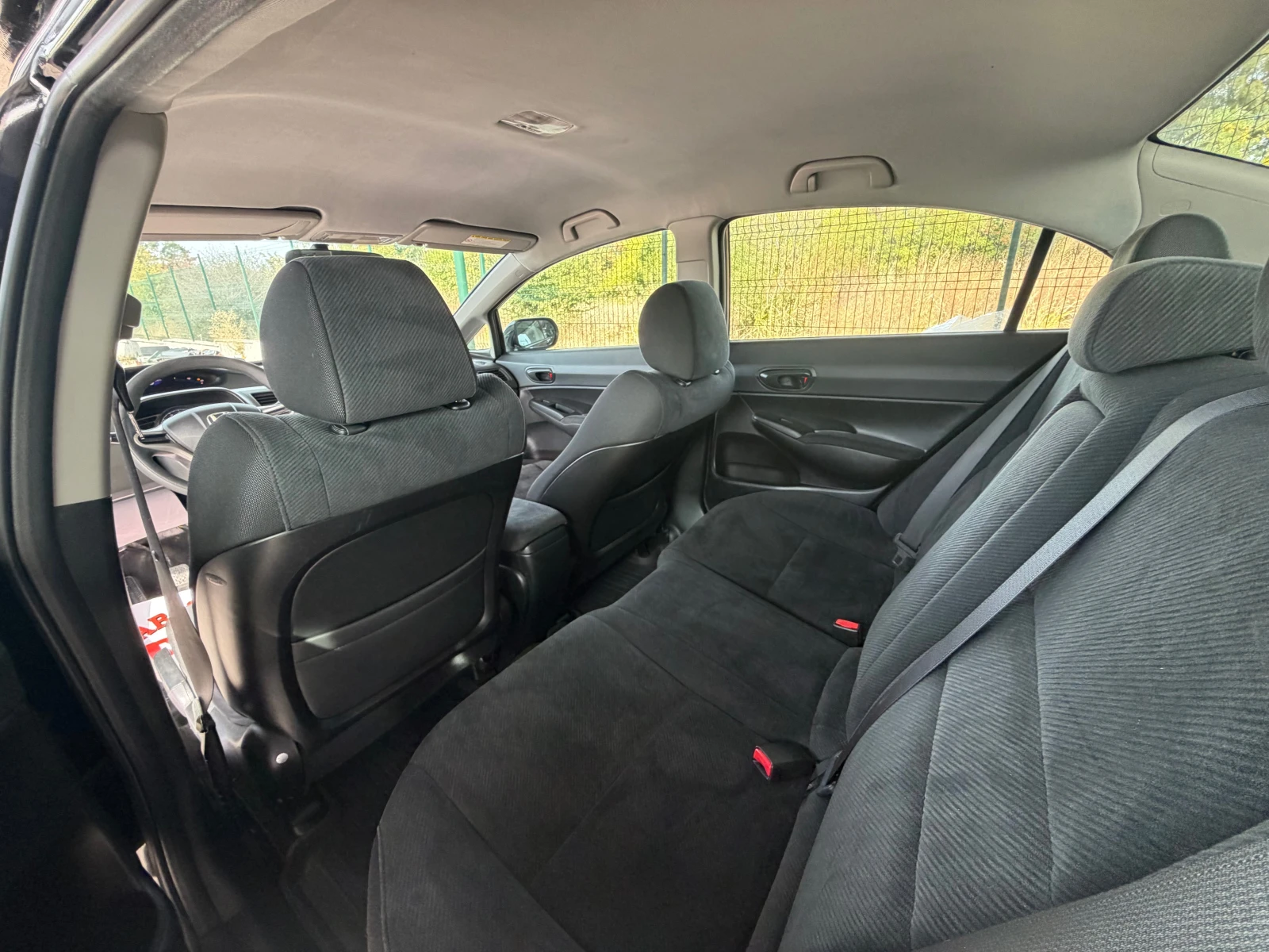 Honda Civic 1.6 16v/125p.s-Facelift-Sedan!!! | Mobile.bg � ����������� 11
