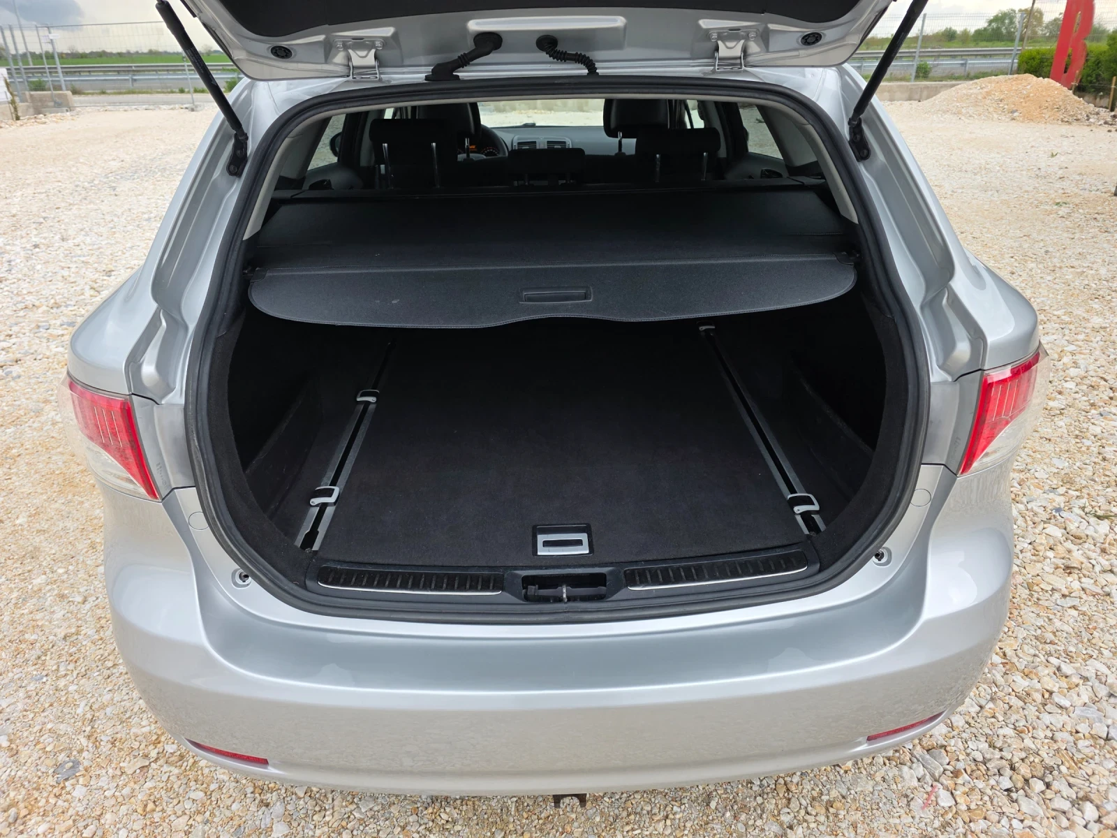 Toyota Avensis 1.8 Vvti ��������� �������� ������ | Mobile.bg � ����������� 9