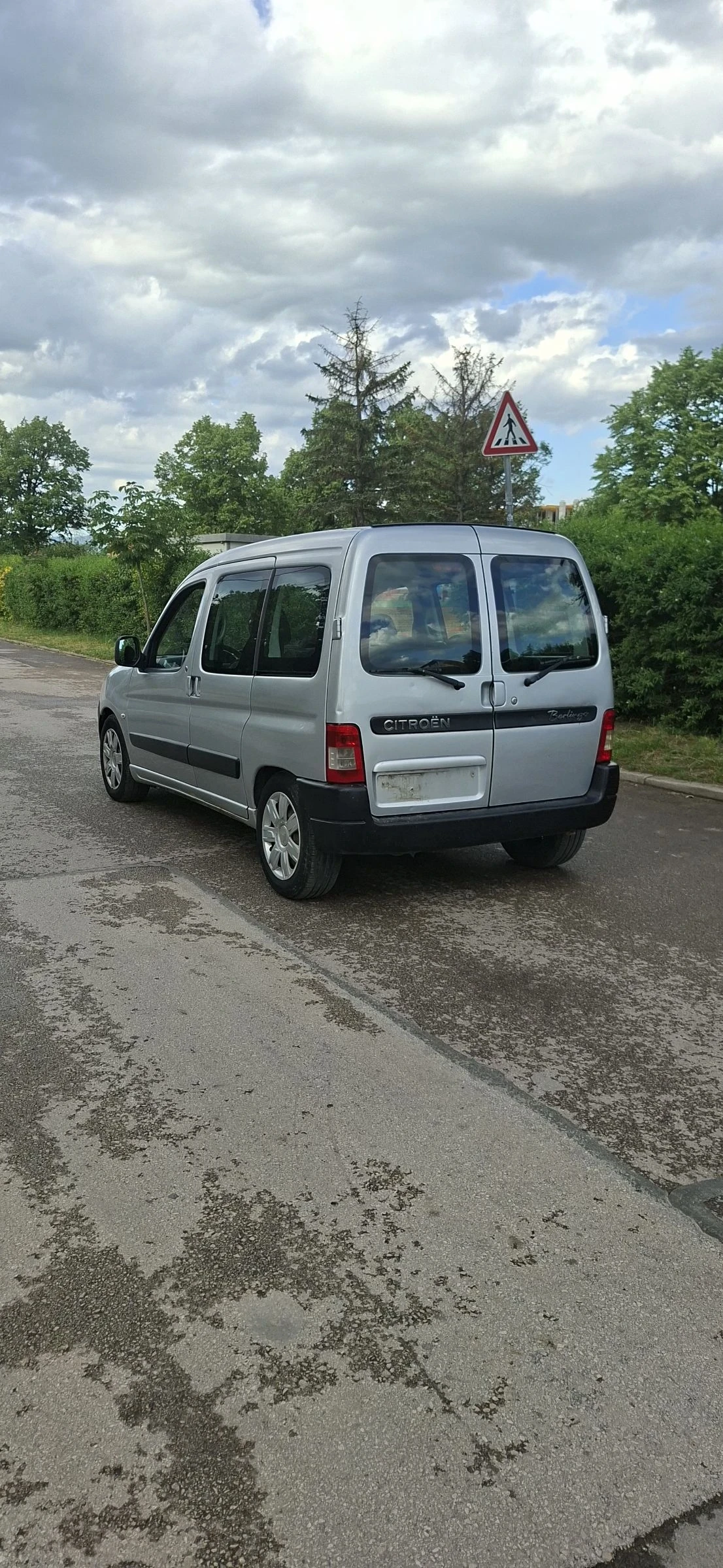 Citroen Berlingo 1.6Hi 90к.с 257000км.нов внос 7мест., снимка 3 - Автомобили и джипове - 54703259