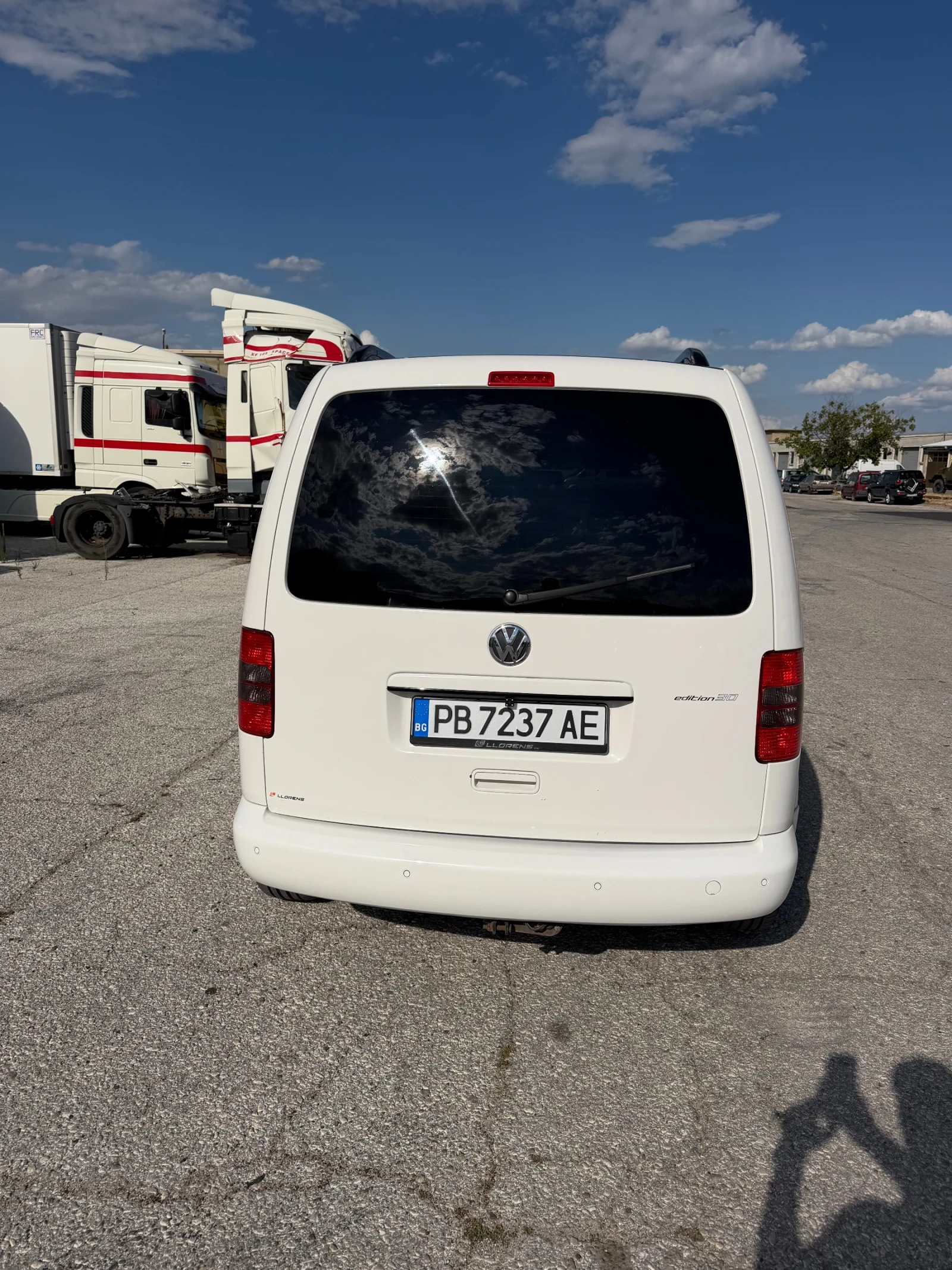 VW Caddy, снимка 5 - Автомобили и джипове - 55396825