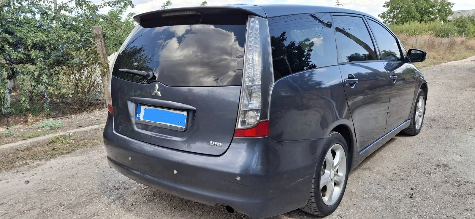 Mitsubishi Grandis, снимка 9 - Автомобили и джипове - 56017586