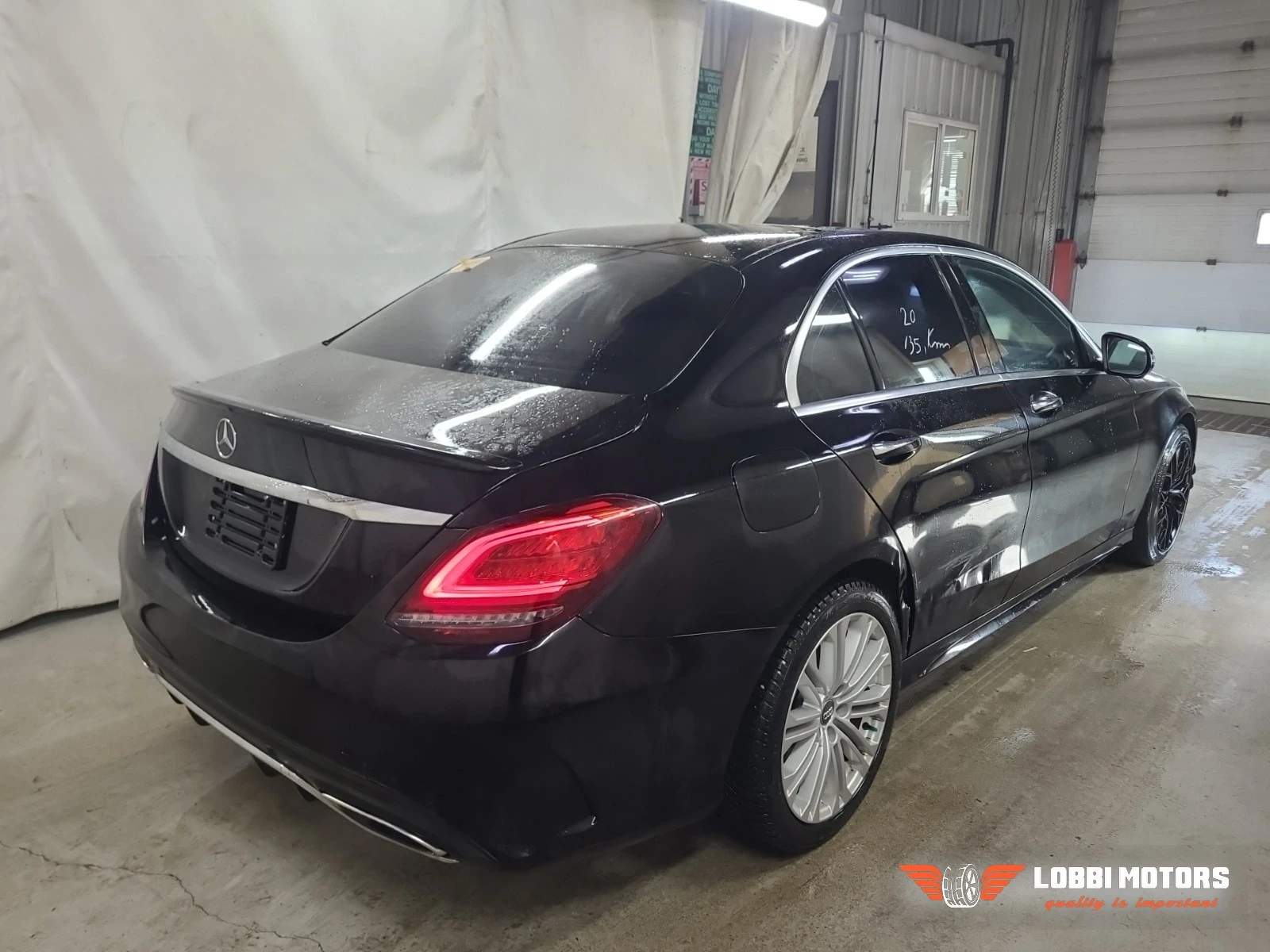 Mercedes-Benz C 300, снимка 3 - Автомобили и джипове - 56103564