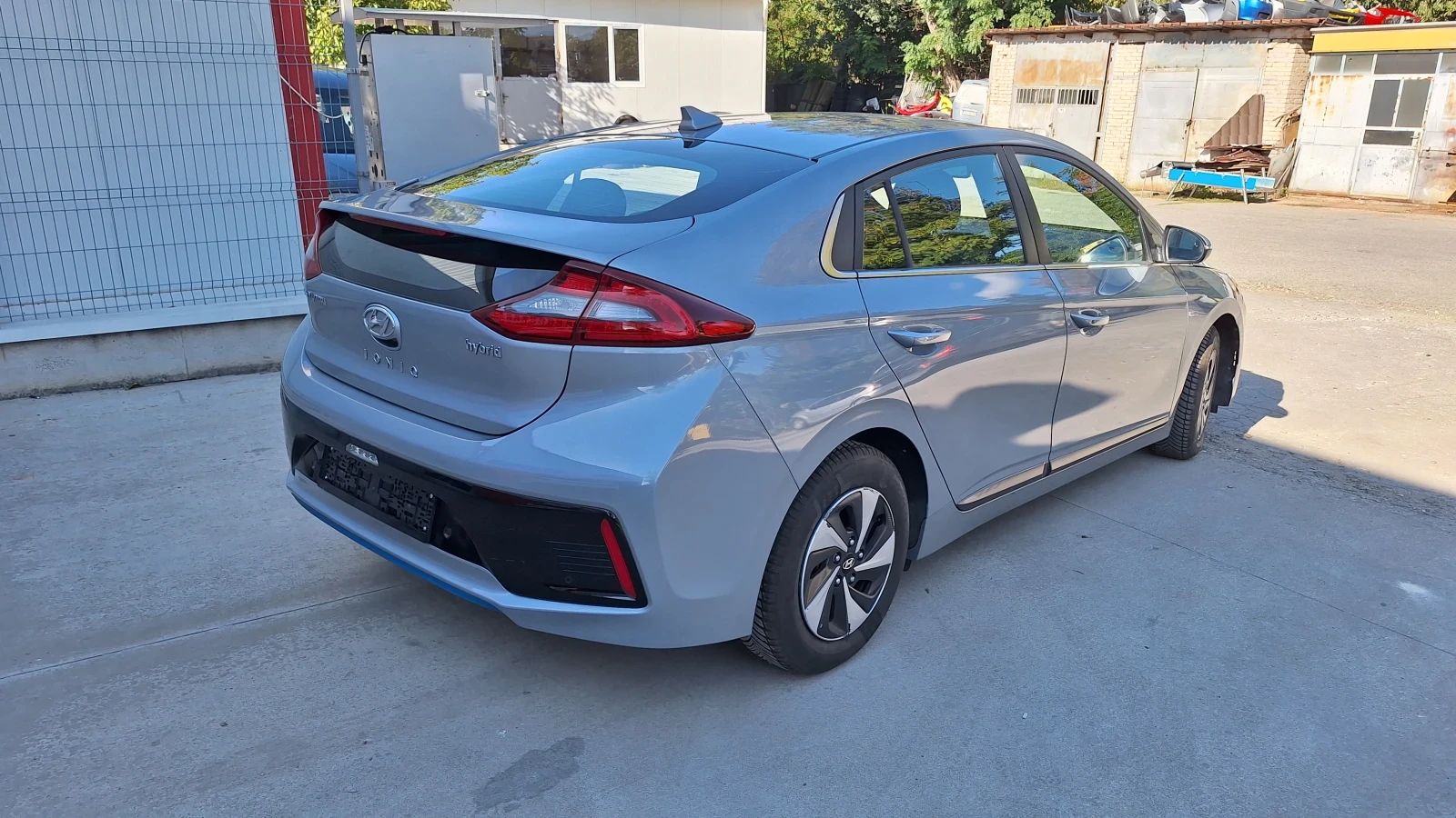 Hyundai Ioniq 1.6, снимка 2 - Автомобили и джипове - 56333746