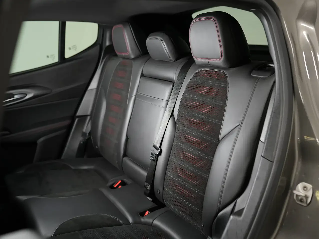 Alfa Romeo Tonale AWD* VELOCE* ��������* ������ ����*  | Mobile.bg � ����������� 16