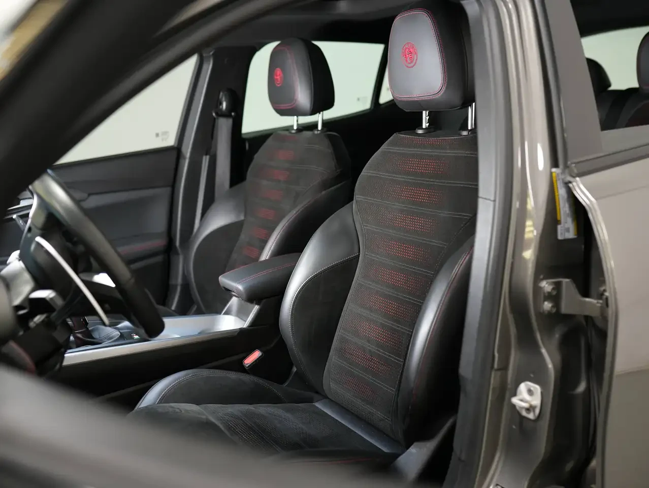 Alfa Romeo Tonale AWD* VELOCE* ��������* ������ ����*  | Mobile.bg � ����������� 9