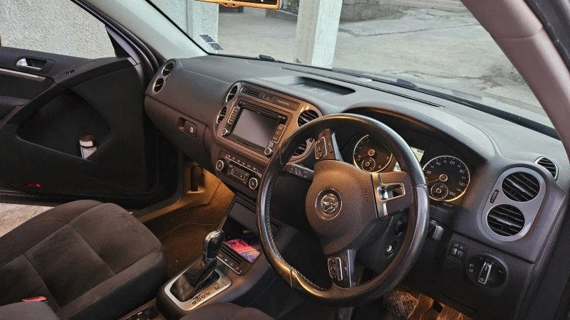 VW Tiguan 2.0 TDI  4-MOTION DSG, снимка 7 - Автомобили и джипове - 47654015